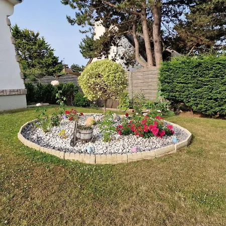 Holiday home Maison Sainte Cecile Proche Plage Et Commerces