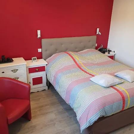 Holiday home Maison Sainte Cecile Proche Plage Et Commerces